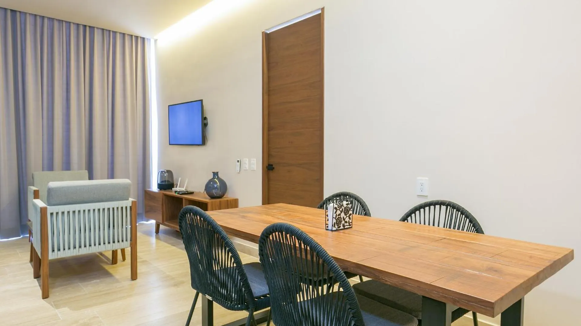 Ceren Luxury Apartments At Fifth Avenue By Spot Rentals Playa del Carmen