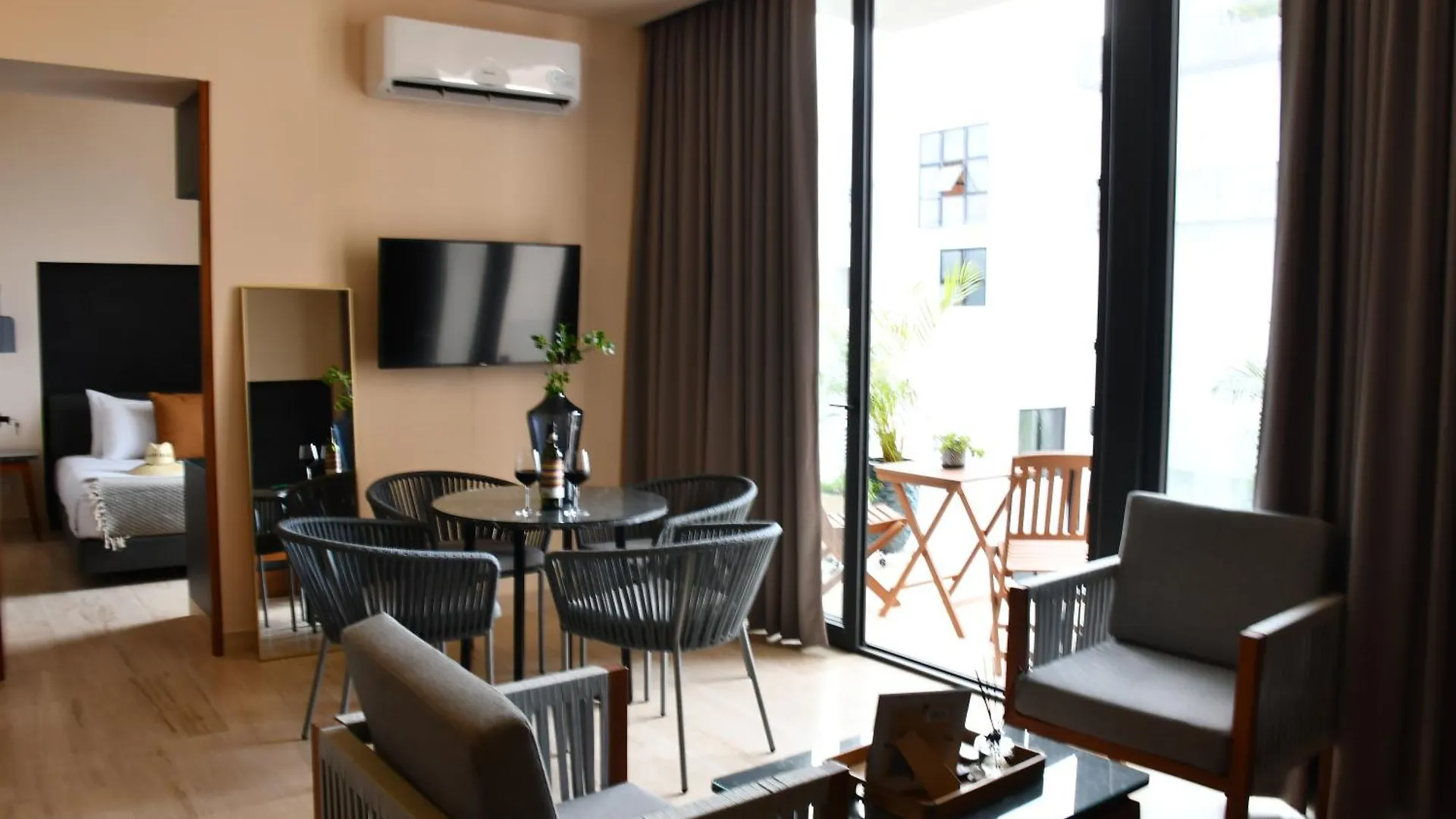 Ceren Luxury Apartments At Fifth Avenue By Spot Rentals Playa del Carmen