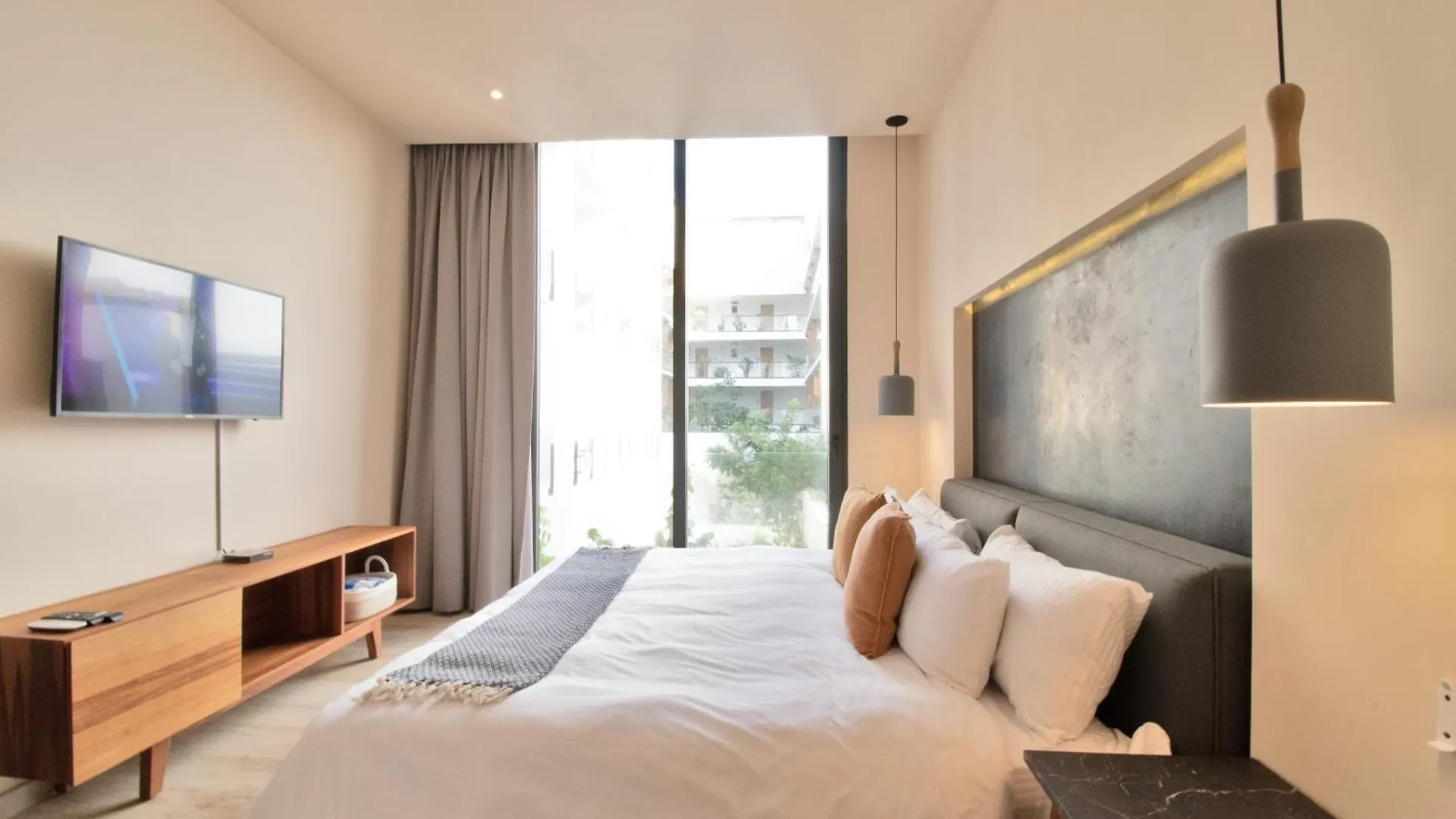 Ceren Luxury Apartments At Fifth Avenue By Spot Rentals Playa del Carmen